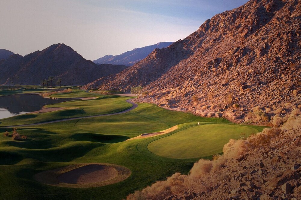Ferdinand by AvantStay Coachella Oasis on Golf Course w Pool & Bar La Quinta — hotel in La Quinta