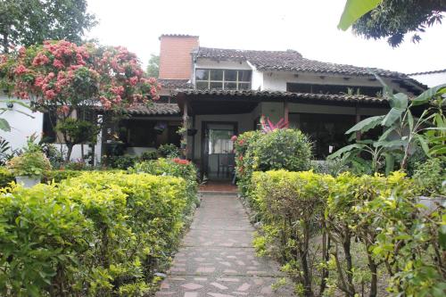La Provincia Casa Campestre — 4-Star Luxury Hotel in Rivera, Colombia