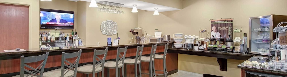 Cobblestone Hotel & Suites Waynesboro - photo 51