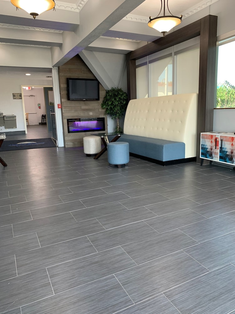 Howard Johnson by Wyndham Oklahoma City Airport Fairgrounds - photo 5