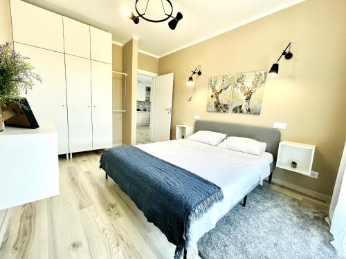 Home Forest Lovely apartment with stunning view and free parking — 4-Star Luxury Hotel in Timisoara, Romania