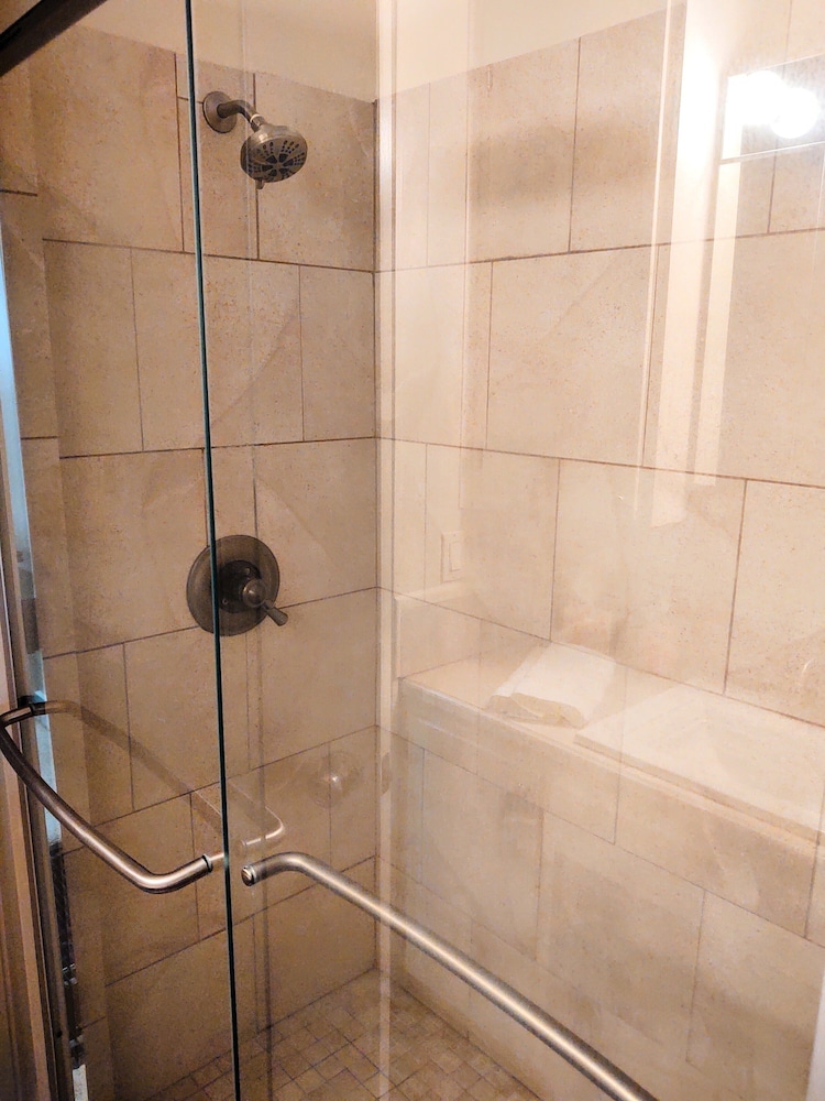 Edgewater Resort Cottage #1 - photo 167