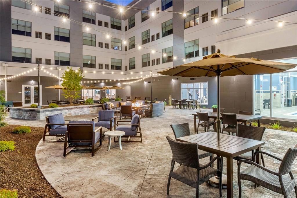 Cambria Hotel Bettendorf Quad Cities - photo 29