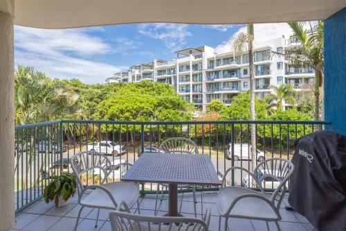Beautifully Renovated Maroochydore Beach Apartment — 4-Star Luxury Hotel in Maroochydore, Australia
