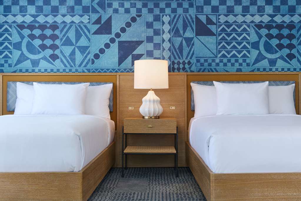 Outrigger Waikiki Paradise Hotel - photo 80