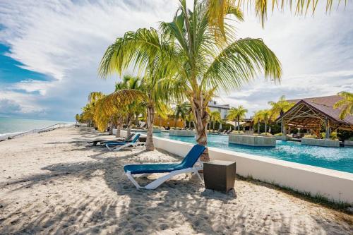 Steps To Puntarena Beach Club And Restaurants Amazing Location Sleeps 9 18342814 — Farallon