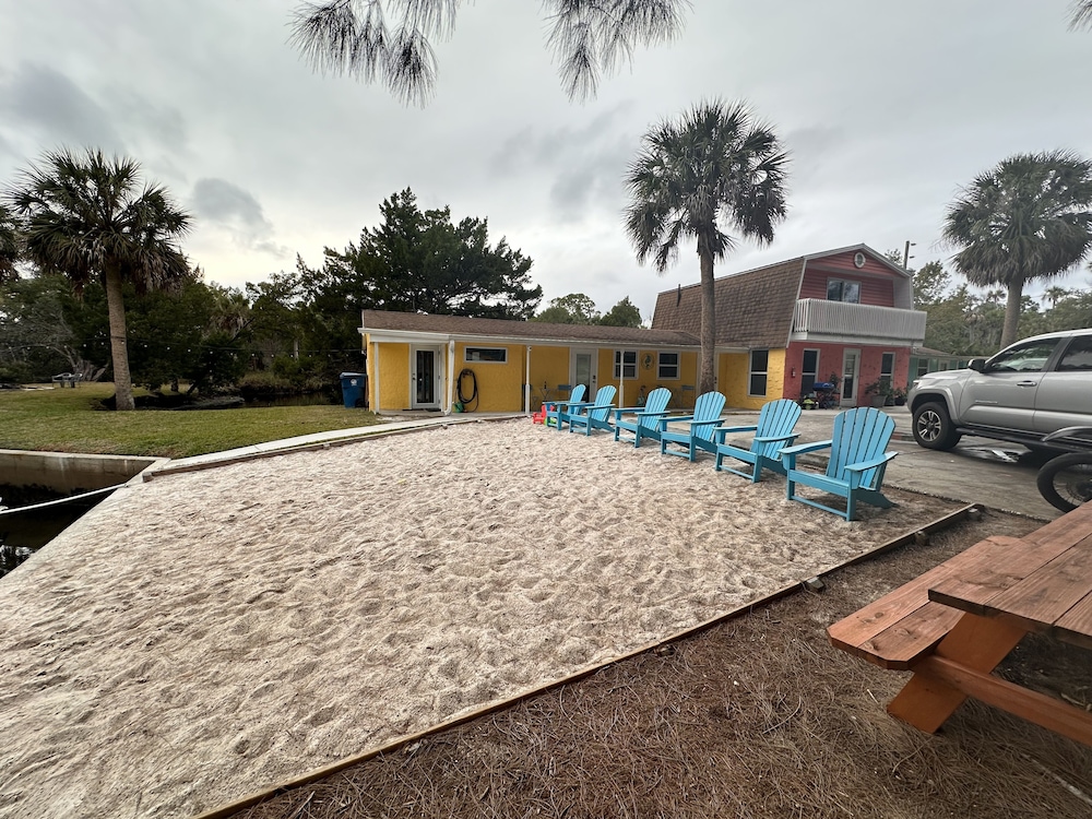 Neptune's Grotto Waterfront Retreat - photo 43
