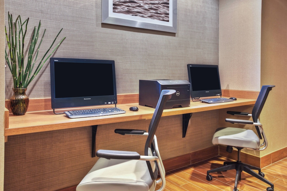 Springhill Suites by Marriott Chicago Elmhurst Oakbrook Area - photo 34