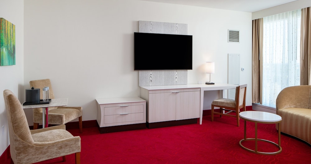 Southland Casino Hotel - photo 7