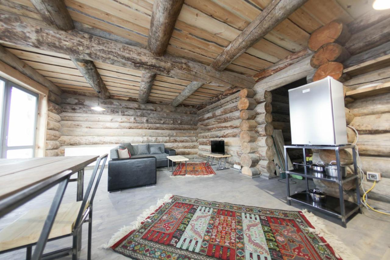 Mountain Cricket Chalets and Apartments Gudauri