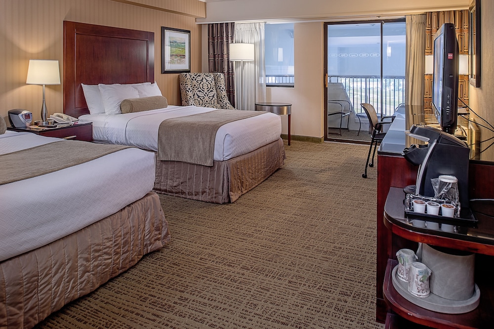 Crowne Plaza St. Louis Airport by IHG - photo 12