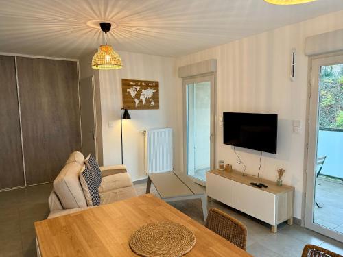 T3 Avec Balcon Et Parking Prive in Villefranche-Sur-Saone, France