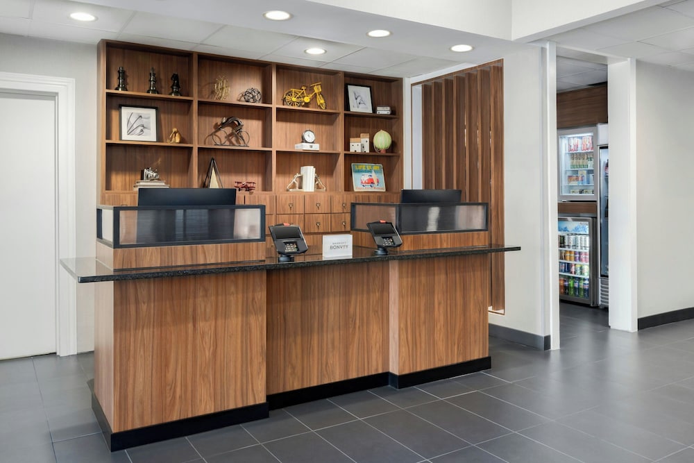 Four Points by Sheraton College Park Atlanta Airport - photo 4