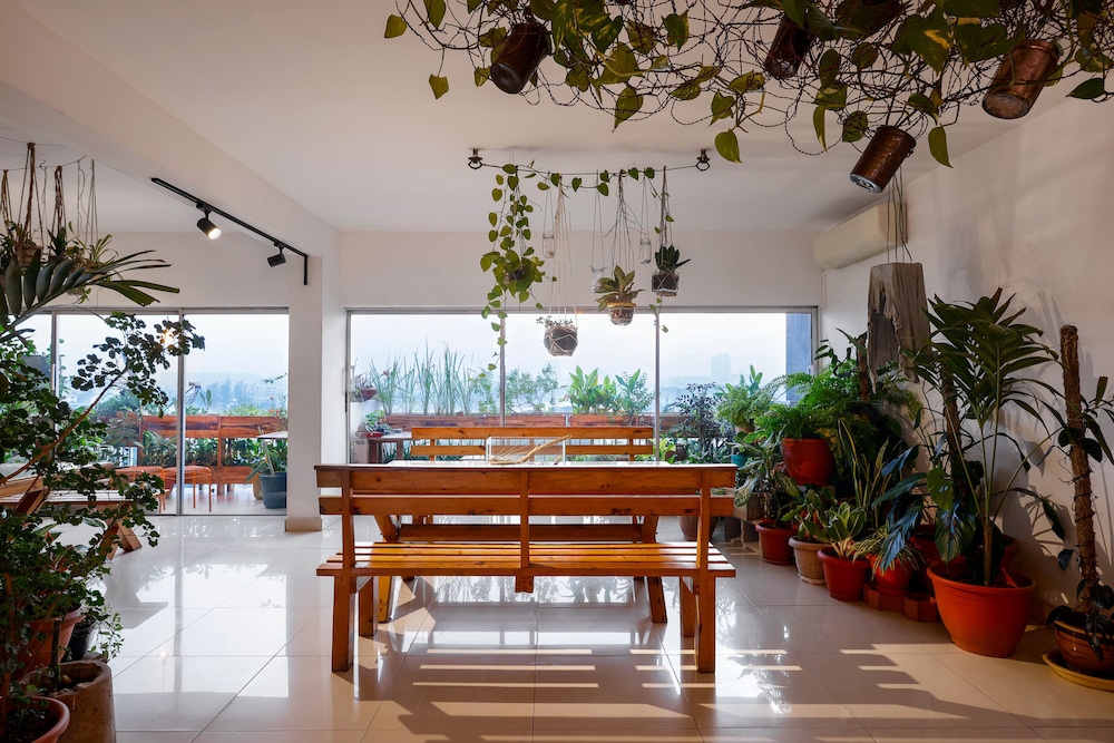 16 By 16 - last minute hotel in Lagos