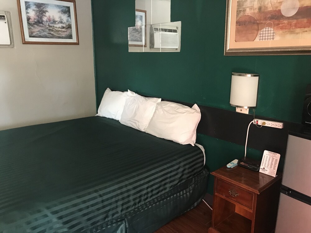 Cooper Motel Tuscola - photo 9