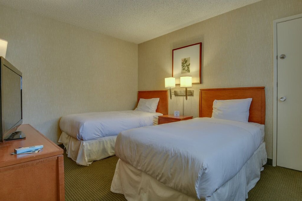 Vagabond Inn Los Angeles at USC - photo 19