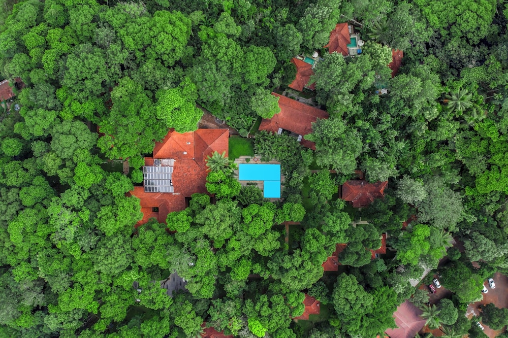 Greenwoods Resort - carbon neutral hotel in Thekkady