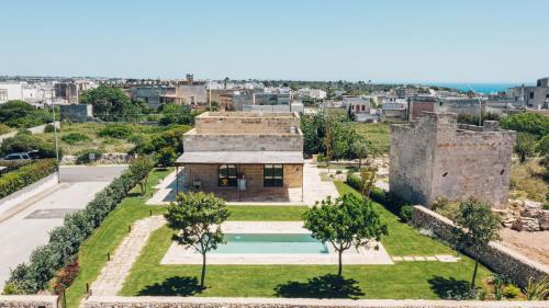 Dimora Torre Baldassarra di Casa Camilla Journey — 4-Star Luxury Hotel in Marittima, Italy