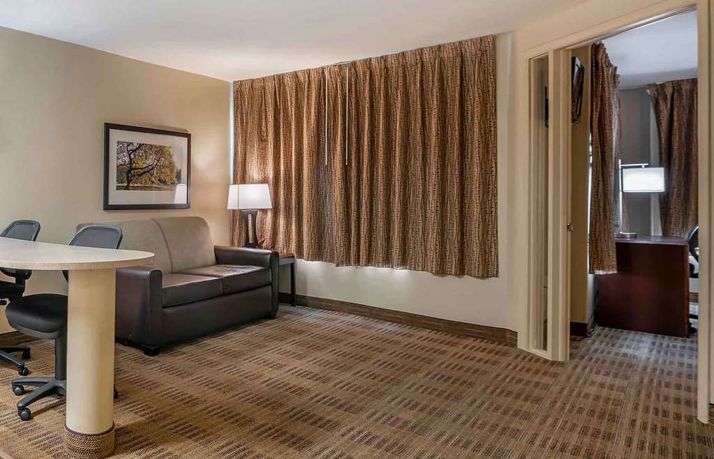 Extended Stay America Suites Houston Med Ctr Braeswood Bl - photo 34