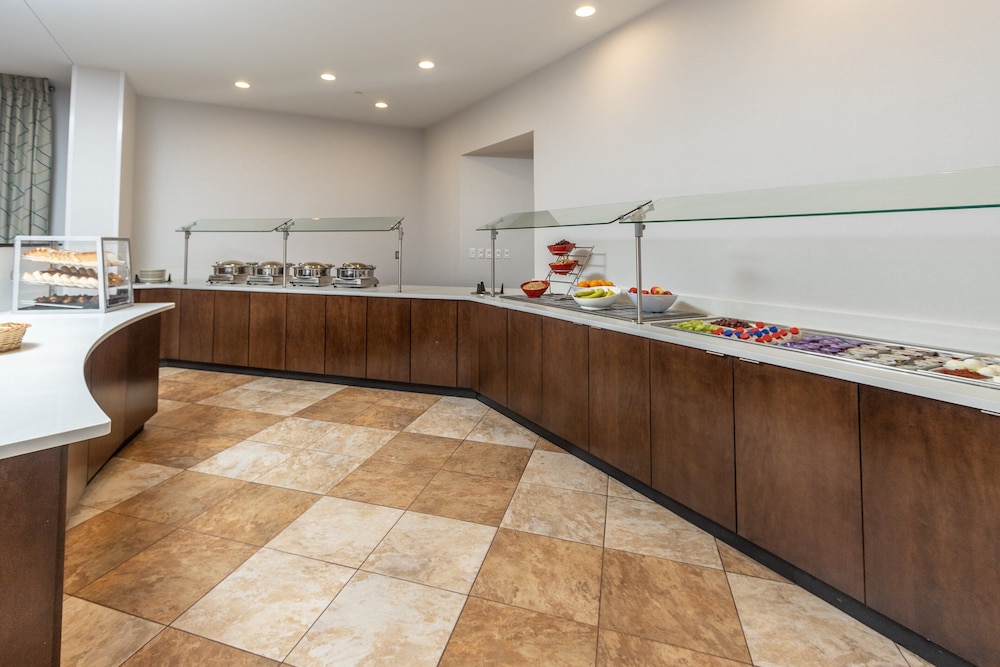 Holiday Inn Hotel & Suites Memphis Wolfchase Galleria by IHG - photo 32