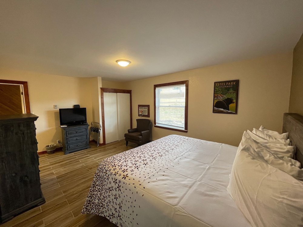Estes Mountain Inn - photo 31