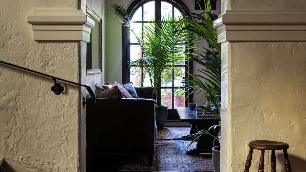 La Playa Hotel - photo 3