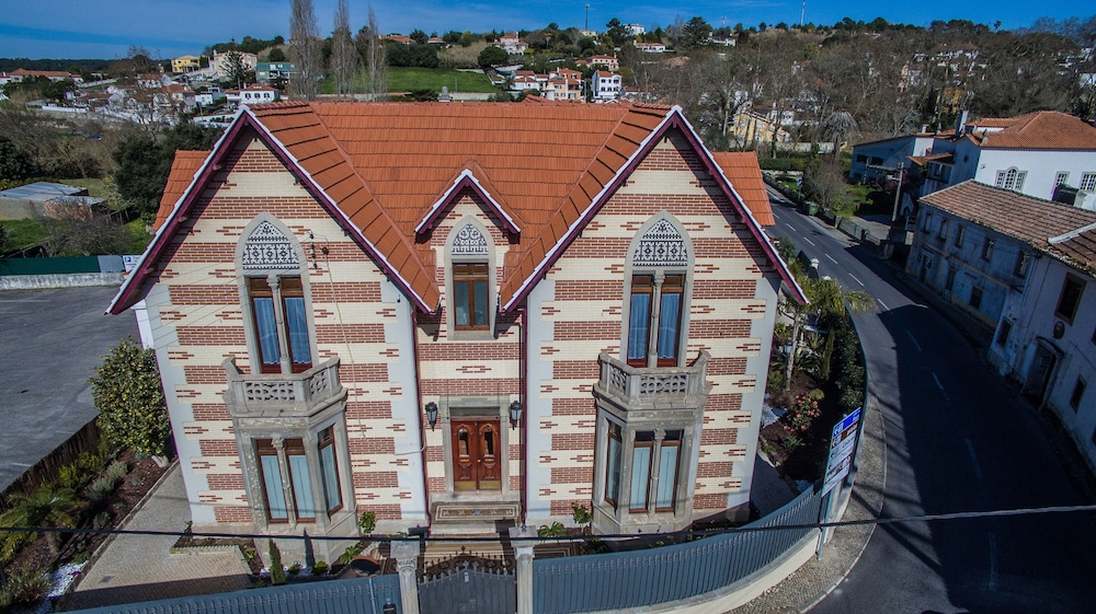 Vila Vitorino — 4-Star Luxury Hotel in Sintra, Portugal