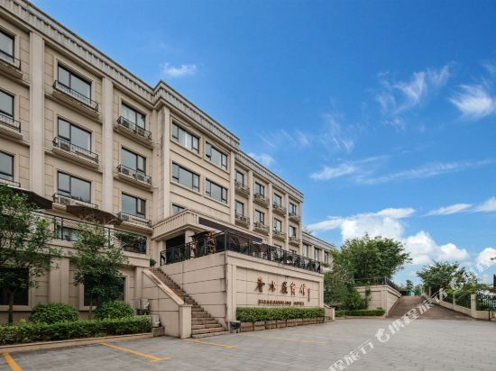 Xiangshuiling Hotel in Deqing, People's Republic of China