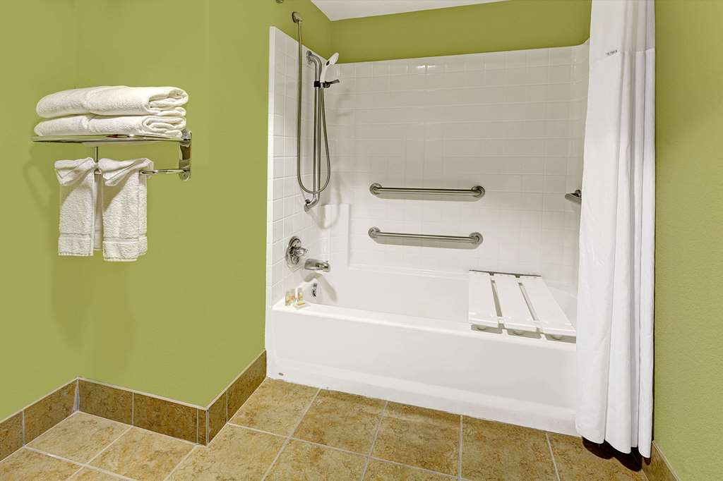 Days Inn by Wyndham Cheyenne - photo 8