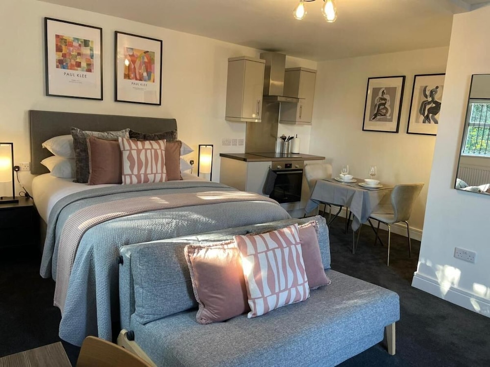 The Woden Boutique Hotel Walsall M6 J9 in Walsall, United Kingdom