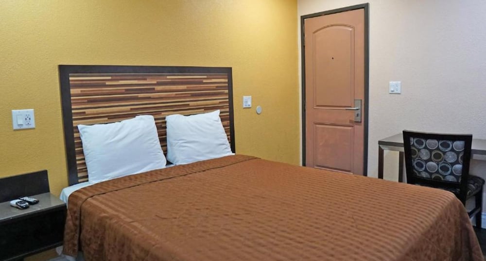 Holly Crest Hotel Los Angeles LAX Airport - photo 4