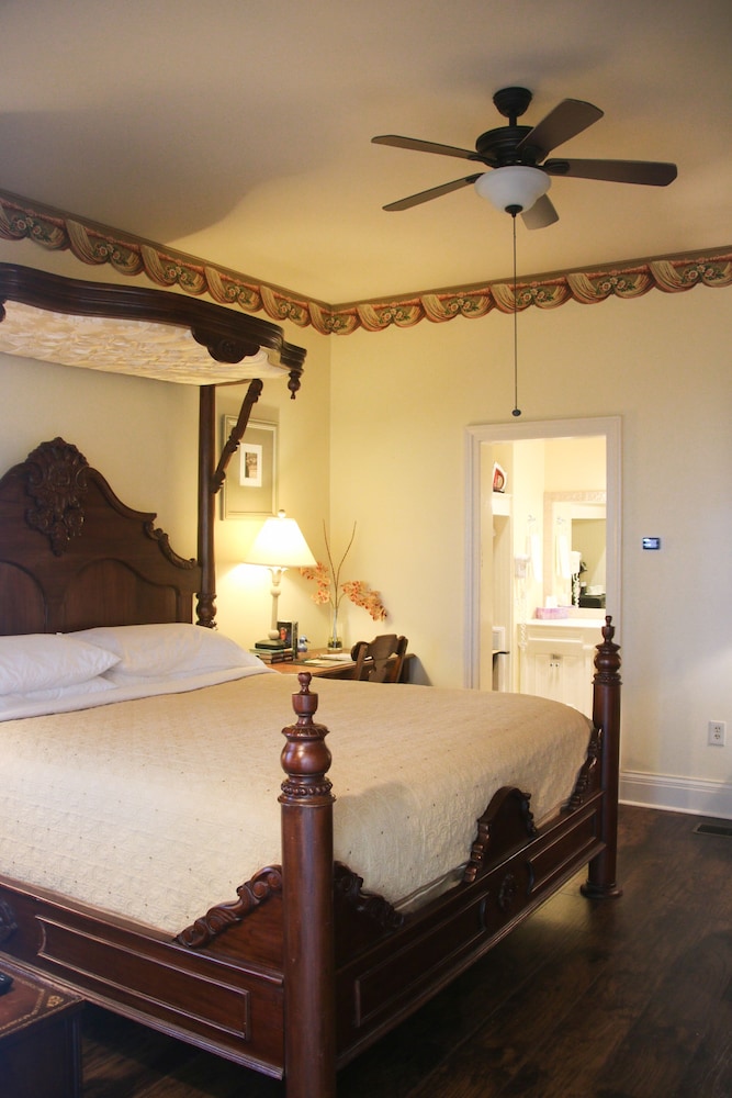 Anchuca Historic Mansion & Inn - photo 63