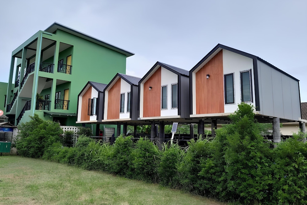 N And N House Laem Hin 14544067 — Ban Ko Kaeo