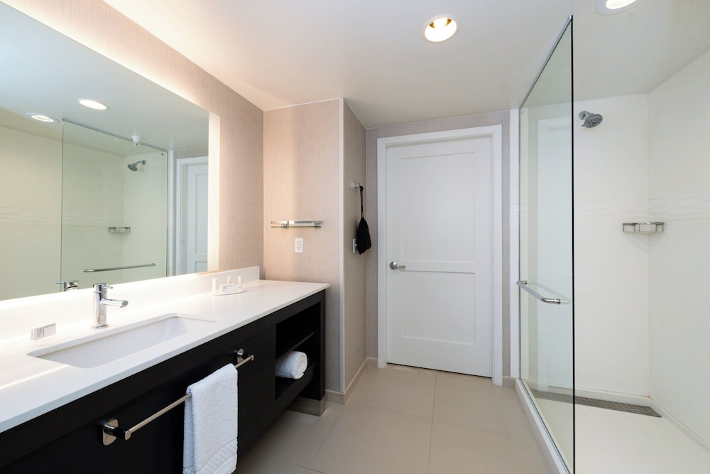 Residence Inn by Marriott Visalia - photo 13