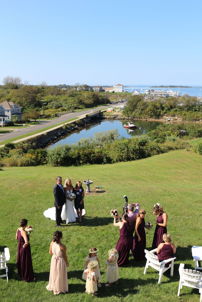 Payne's Harbor View Inn - photo 64