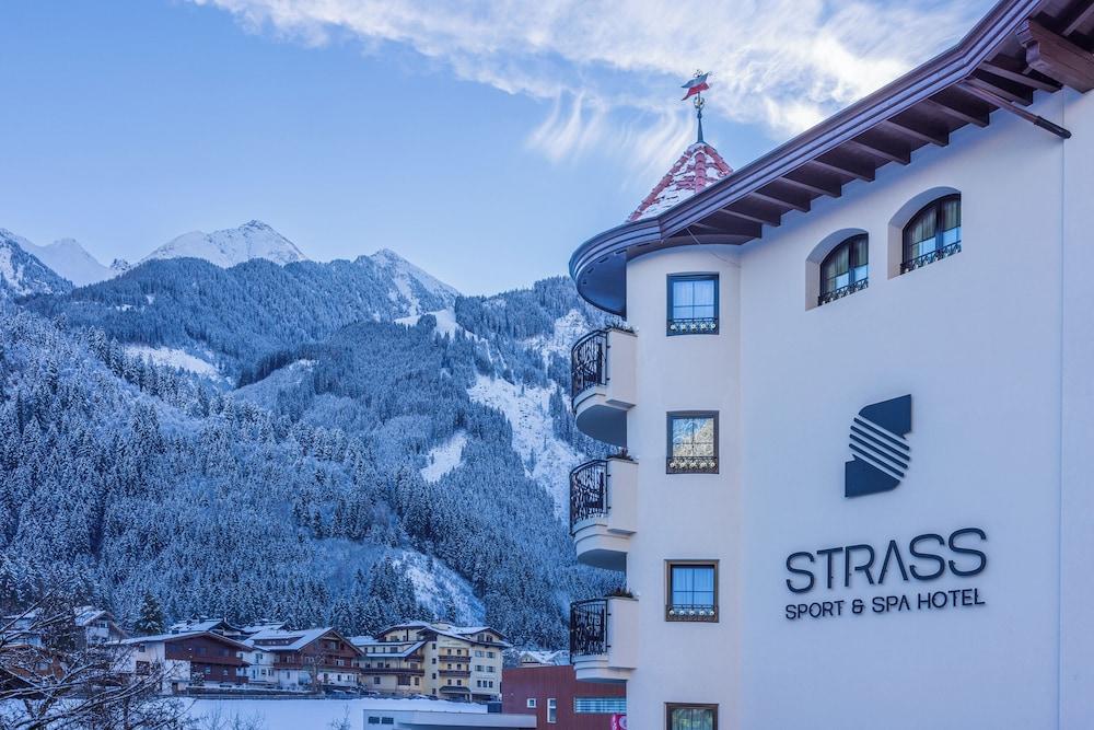 Strass — 4-Star Luxury Hotel in Mayrhofen, Austria