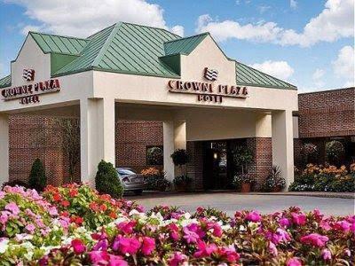 Crowne Plaza - carbon neutral hotel in Worcester