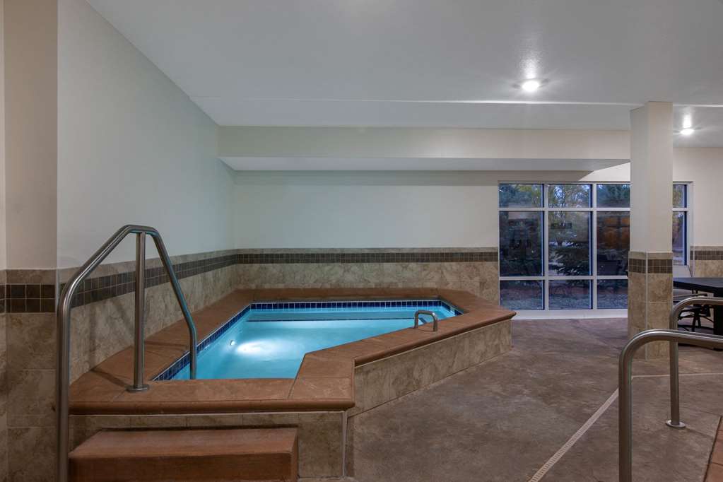 AmericInn by Wyndham Sioux Falls North - photo 5