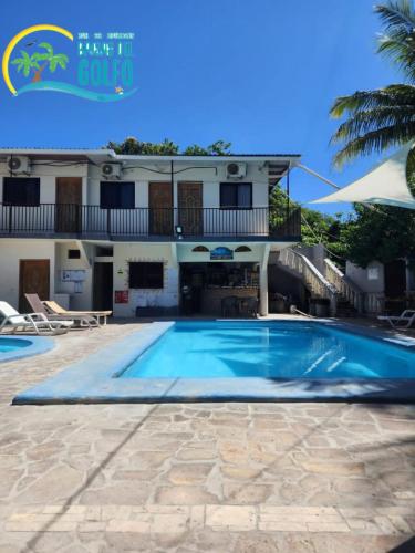 Hotel frente a la playa in Unknown City, Honduras