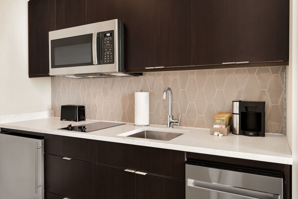 Residence Inn by Marriott New York JFK Airport - photo 19