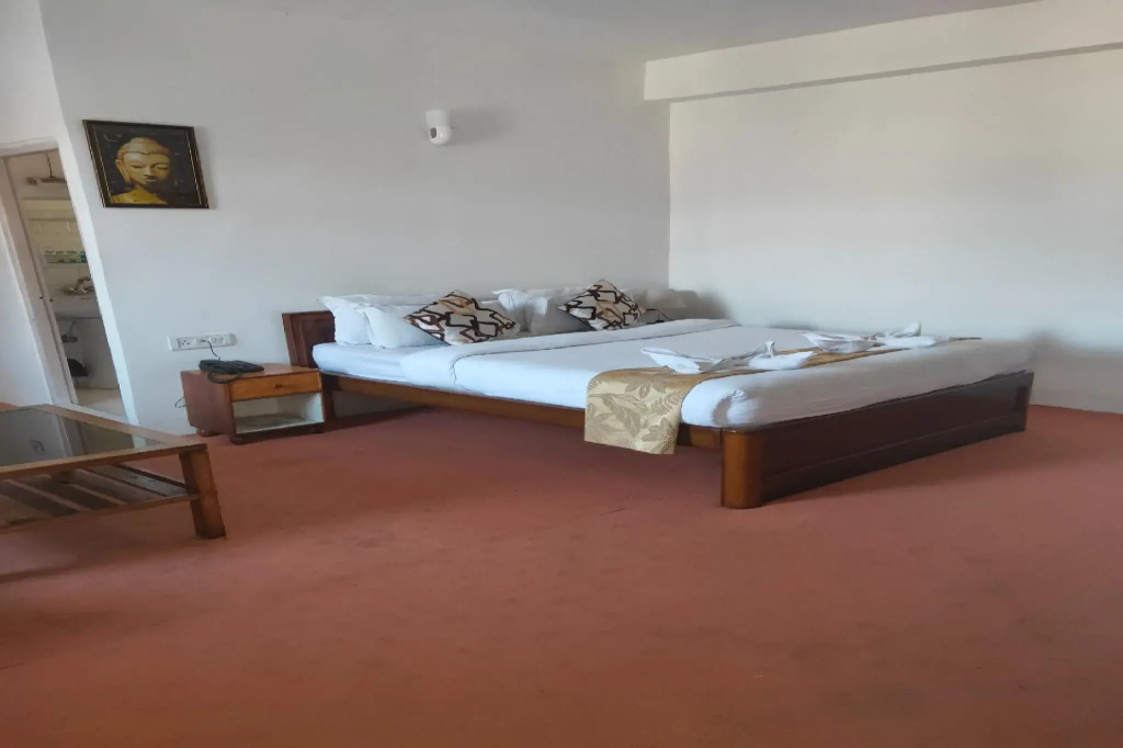 Denzong Regency by Oyo in Gyalshing, India