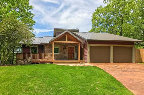 Honey Creek in Eureka Springs, United States