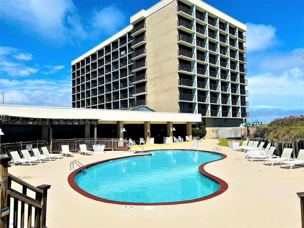 DoubleTree by Hilton Atlantic Beach Oceanfront - photo 17