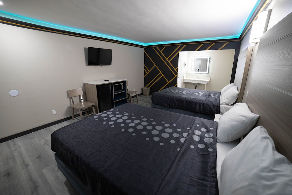 Artesia Motor Inn — hotel in Bellflower