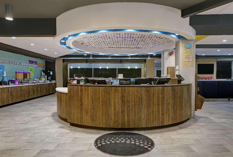 Tru by Hilton Austin Airport - photo 7