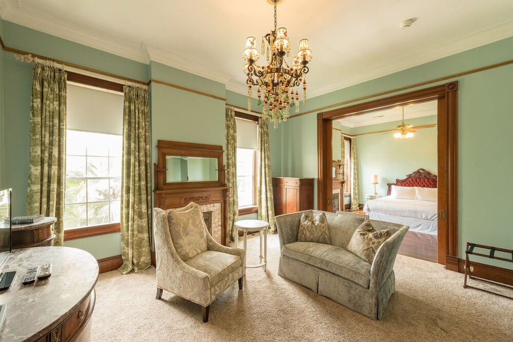 The Olivia Mansion - photo 22