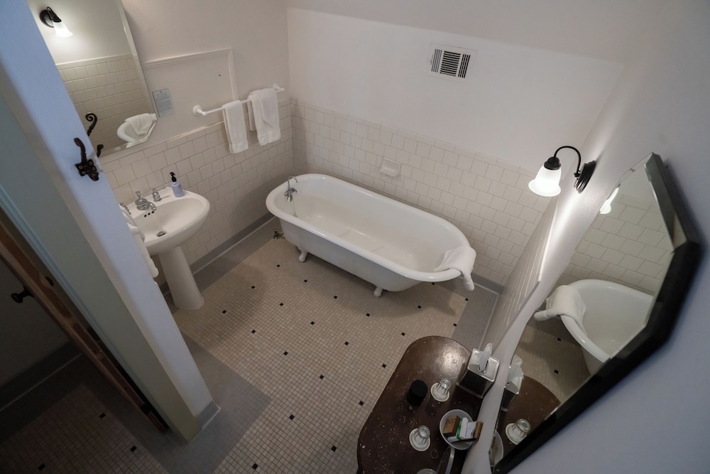 Sage Hill Inn & Spa - photo 207