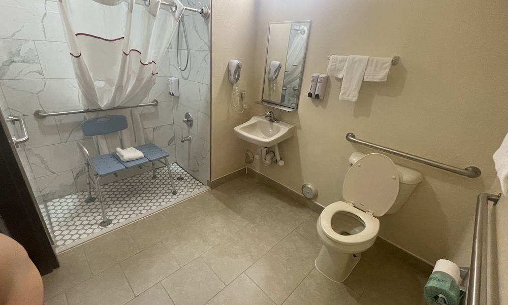 Red Roof Inn Hartselle - photo 23