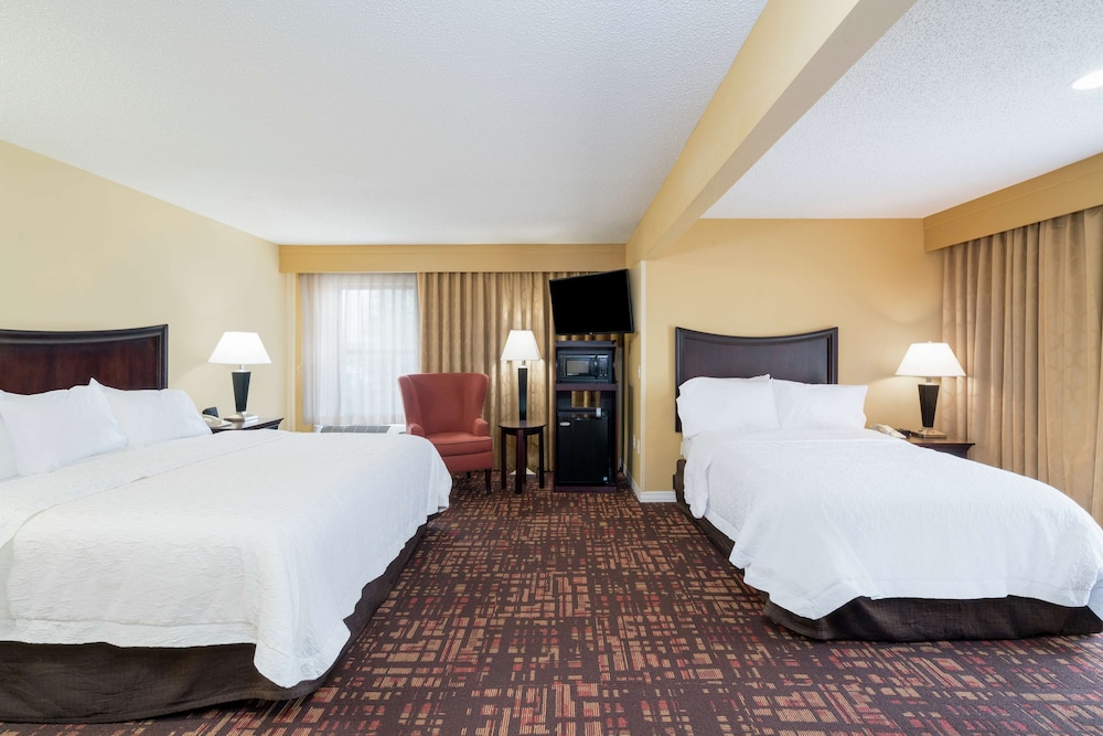 Hampton Inn Corydon - photo 15