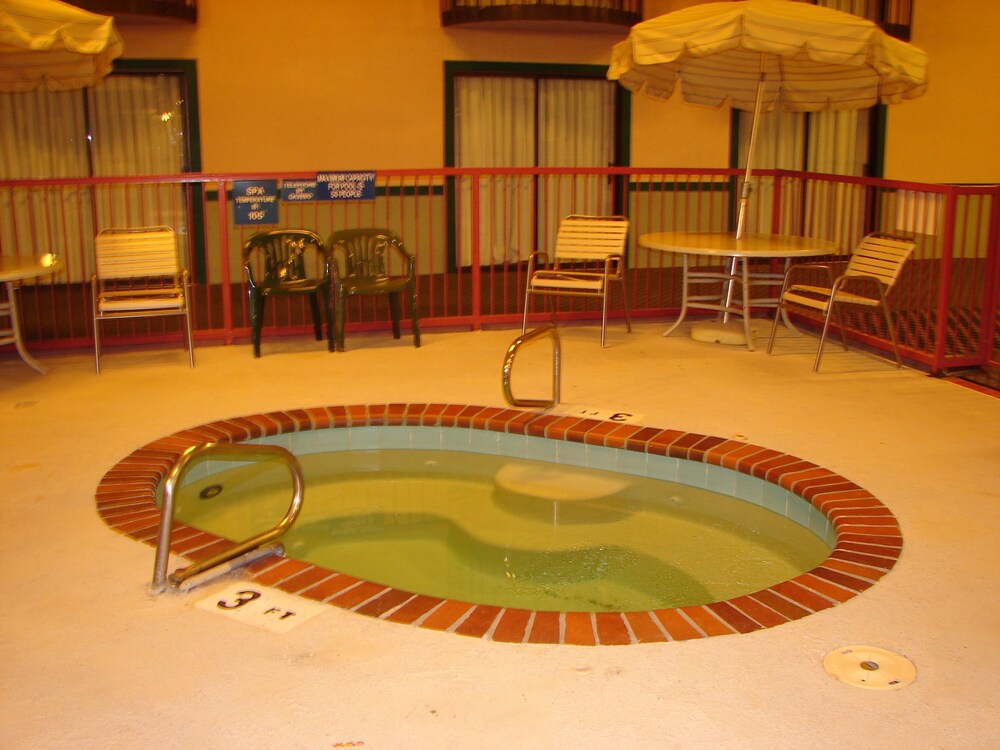 Regency Inn & Suites Altus OK - photo 13
